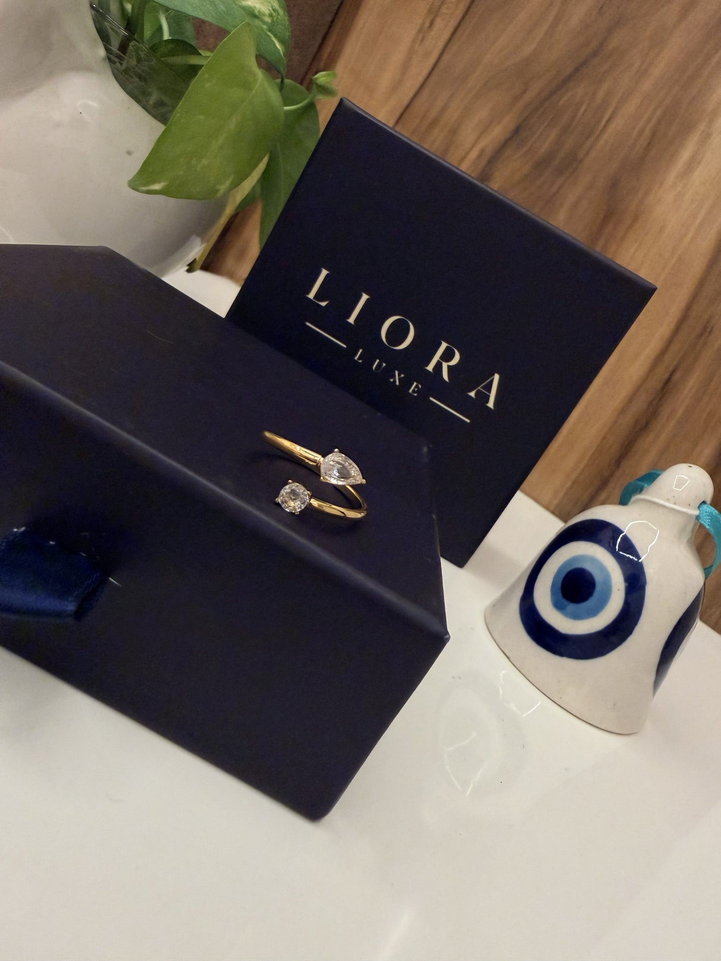 Pear & Round-Cut Stones Ring