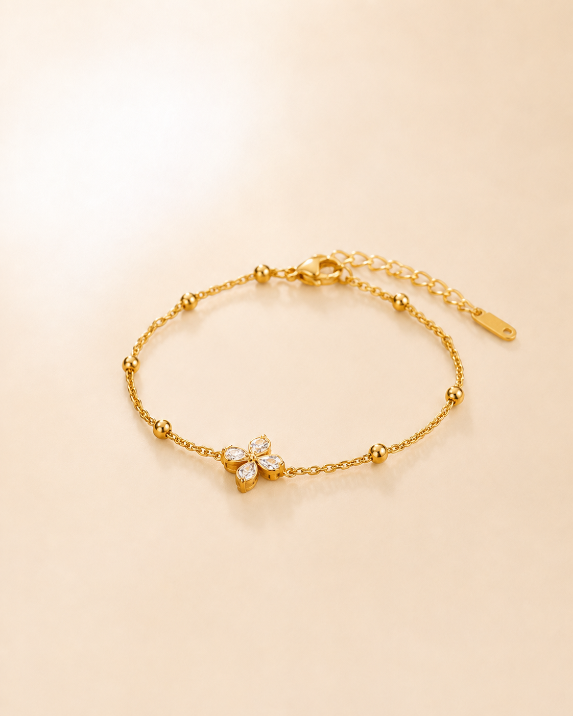 Golden Clover Spark Bracelet