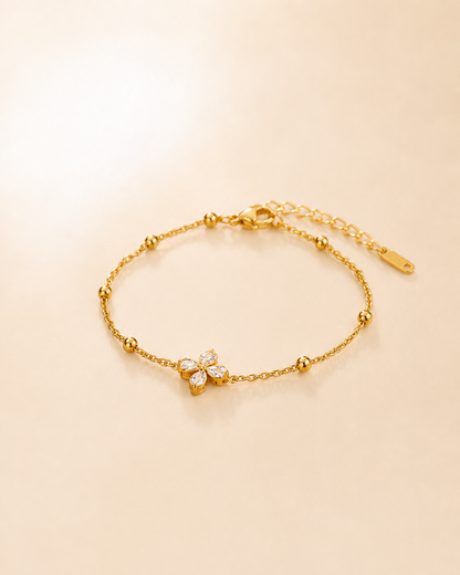 Golden Clover Spark Bracelet