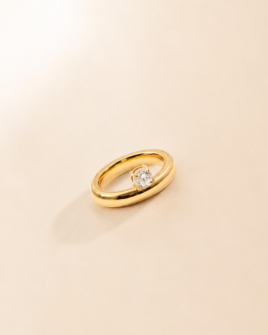 Pear-Shaped Diamond Ring