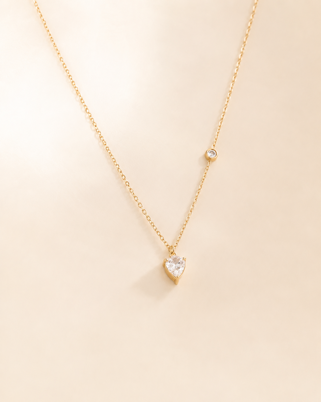 Golden Teardrop Shine Necklace