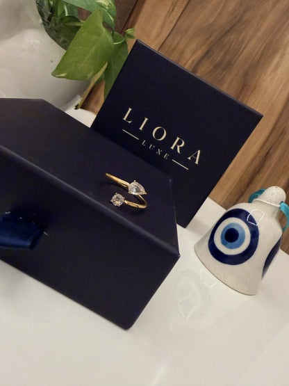 Pear & Round-Cut Stones Ring